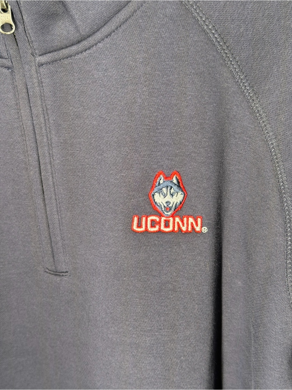 UConn Huskies Men’s XL Quarter Zip Pullover Sweatshirt NCAA League Navy Blue NEW - Picture 3 of 8